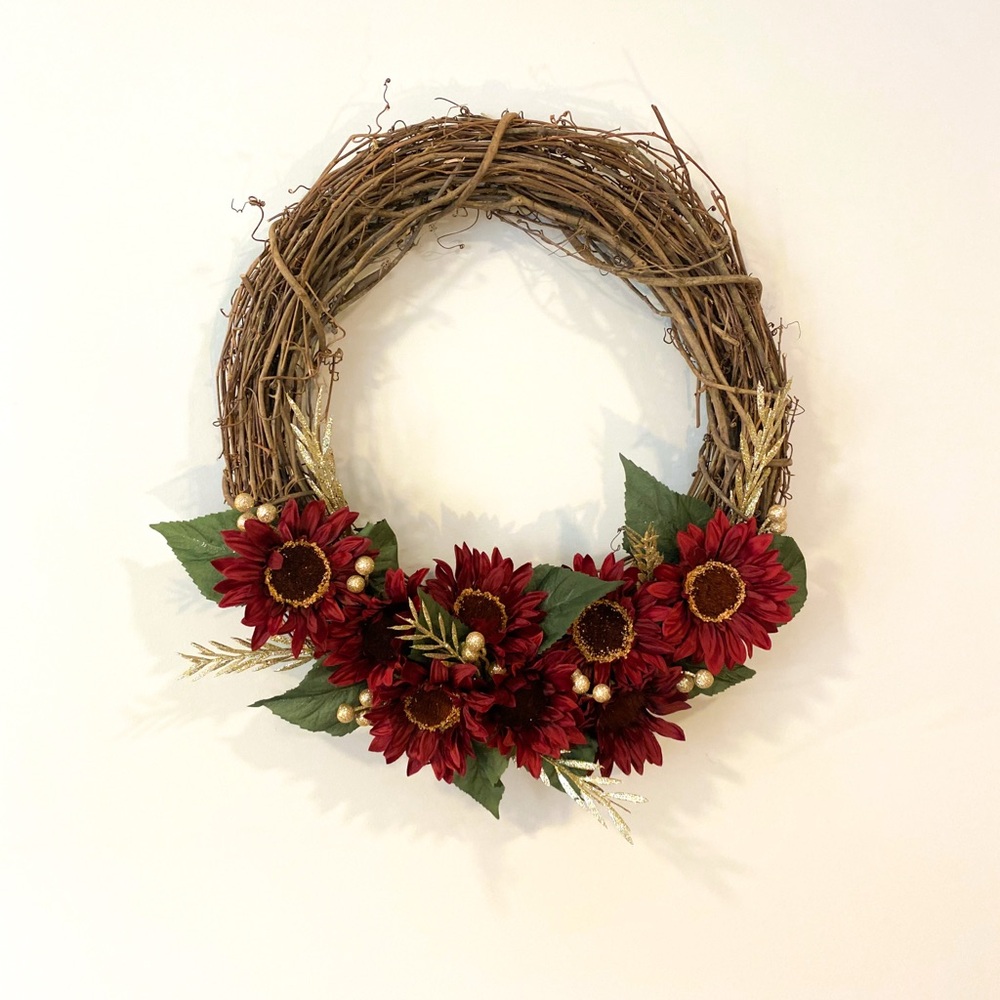 Maroon Wood Flower Wreath